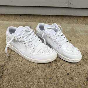 Nike Air Jordan 1 Low White Trainers - Men's Size 11 - 553558-136